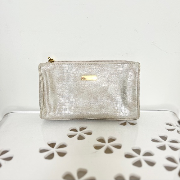 CLÉ DE PEAU BEAUTÉ SNAKE SKIN MAKEUP TRAVEL POUCH - Picture 1 of 2